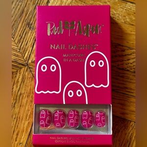 Bridget’s Rendezvous with Boo, Red Aspen press on nails